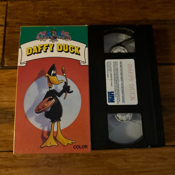 Daffy Duck Vol. 2 VHS Video Classic Cartoons in Full Color 1988 - Picture 3 of 4